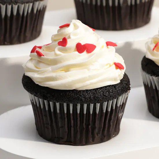 Floward Mini Heart Cupcake