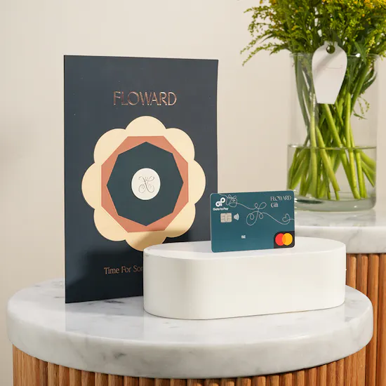 Floward Card 100 USD Bloomed Freedom Gift
