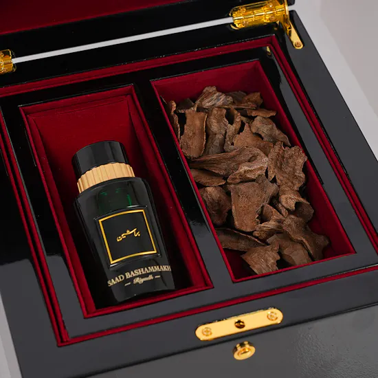 Saad Bashammakh Gift Box | White Roses