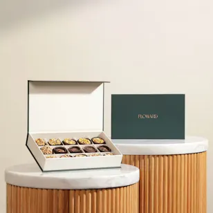 Floward Mix Nuts Small Chocolate Box Floward Mix Nuts Small Chocolate Box
