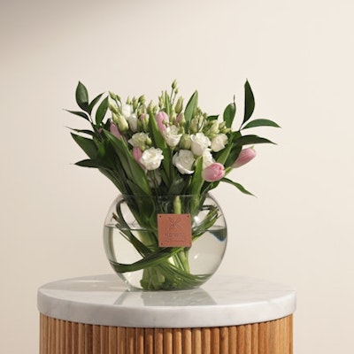 Elegant Flowers | Glass Vase