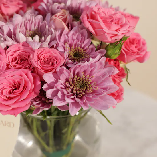 Laviviane Happy Birthday Cream Cake | Magical Flower Vase