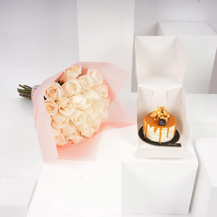 Chunk Salted Caramel Small Cake | Roses Bouquet  4