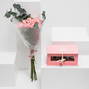 Feel Good Tea Pink Discovery Box | Pink Baby Roses Feel Good Tea Pink Discovery Box | Pink Baby Roses