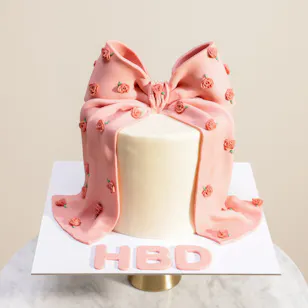 Floward Rosy Ribbon Fantasy Birthday Cake