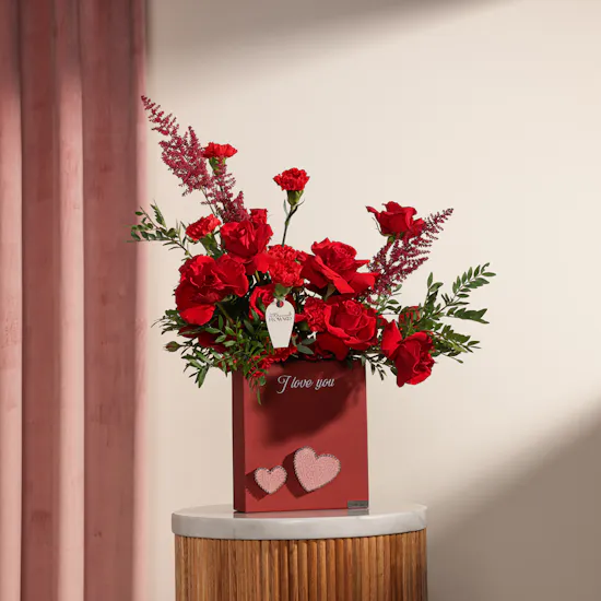 Maisam Qassem I Love You Red Flowers Vase