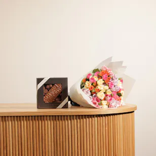 Ghazl Happy Birthday Chocolate Box | Happiest Flowers Bouquet Ghazl Happy Birthday Chocolate Box | Happiest Flowers Bouquet