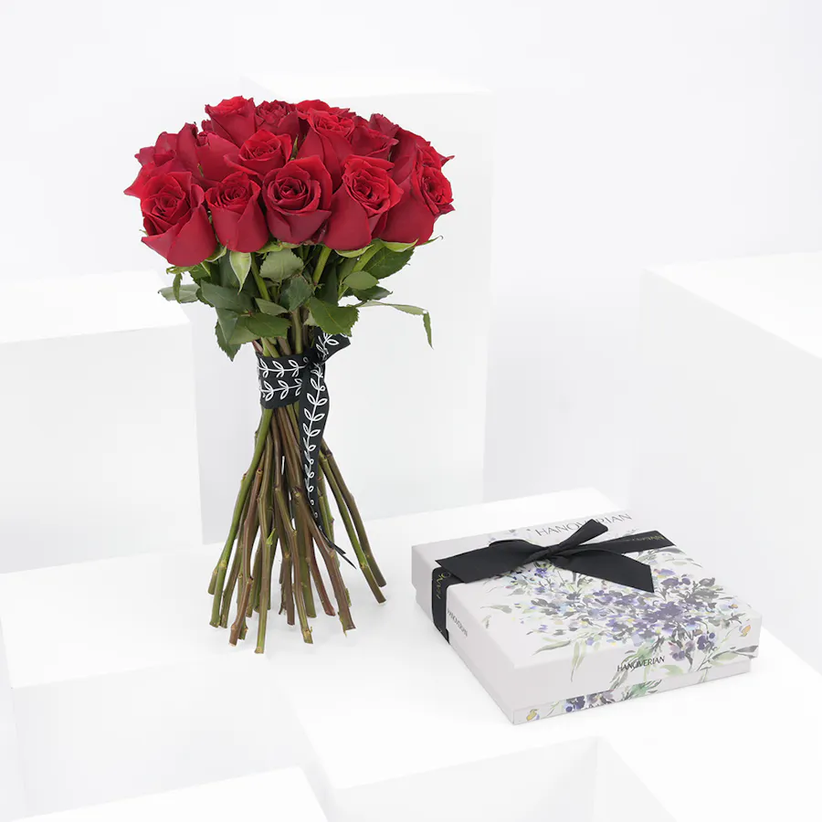 Hanoverian Chocolate with Caramel Box | Colors of Love Bouquet 1