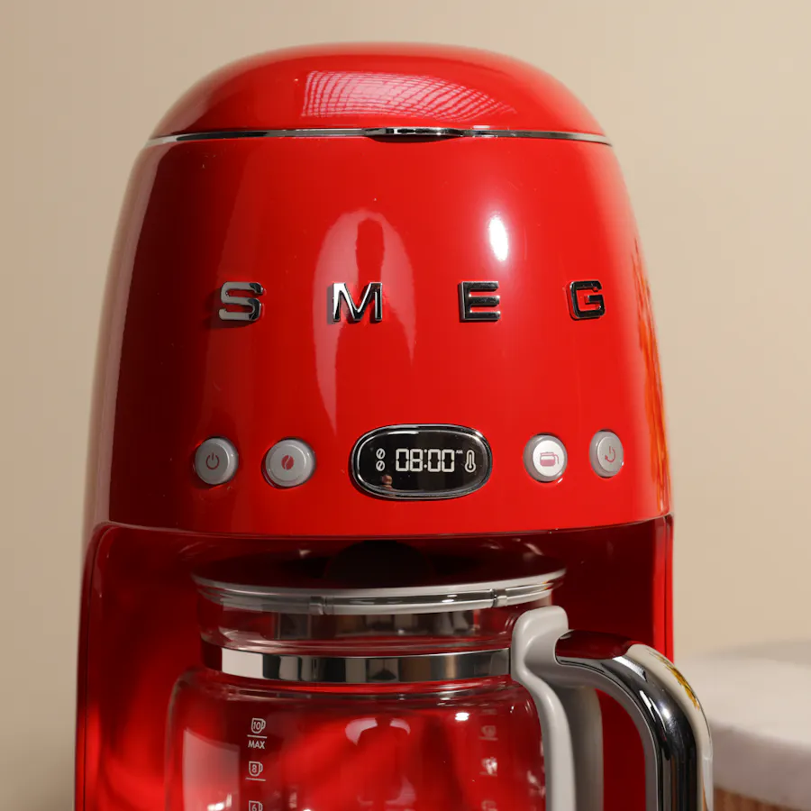 Smeg 50's Style Red Drip Filter Coffee Machine | Charming Flower Vase 2