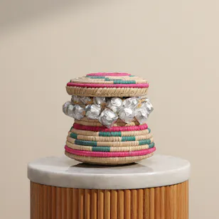 Floward Chocolate Favors Basket 