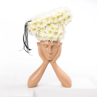 Chrysanthemums | Face Vase Chrysanthemums | Face Vase