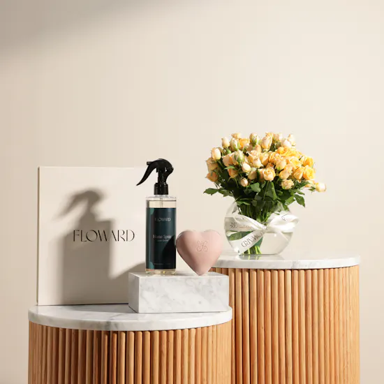 Floward Home Fragrance Gift Set | Warmth and Grace Flowers