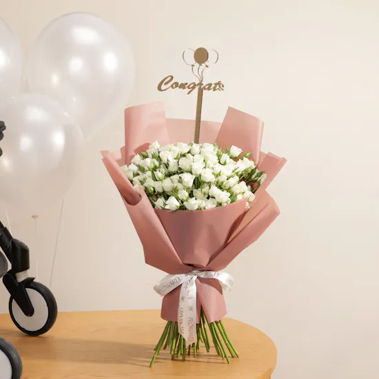 Stokke Yoyo3 Black Stroller Bundle | Welcome to the World Flowers and Balloons