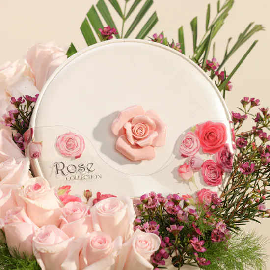 Bostani Flowers Chocolates Box | Shiny Flowers Vase