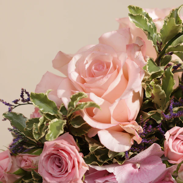 Delightful Pink Flowers Vase