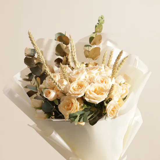 Laviviane Red Velvet Volcano Cake | Coastal Musical Flower Bouquet