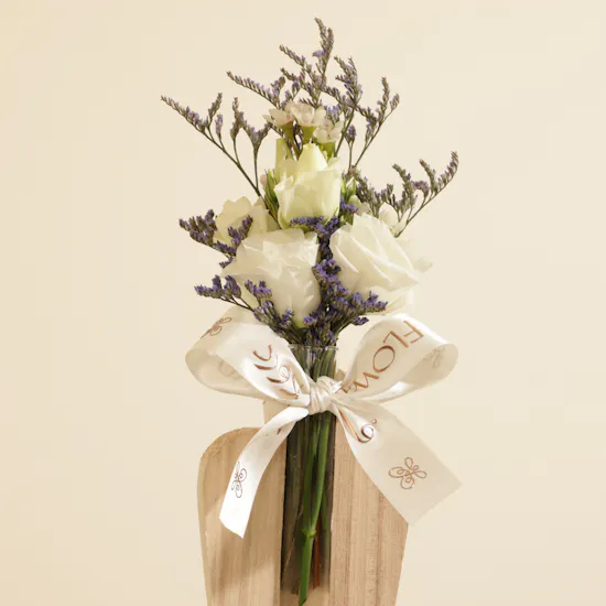 Fresh Pure White Eustoma Vase