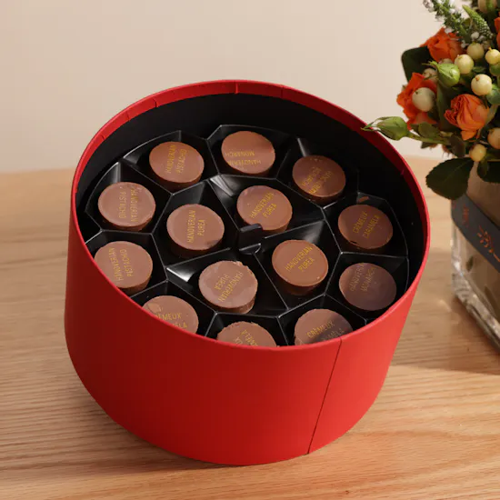 Hanoverian Chocolate Brand Mix Box | Elegant Roses