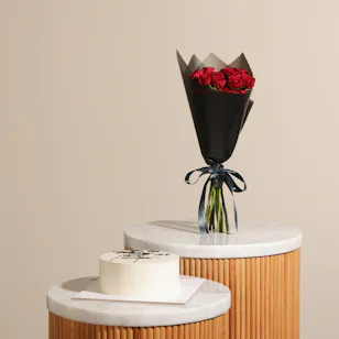 Koko Will You Marry Me Cake | Red Baby Rose Bouquet