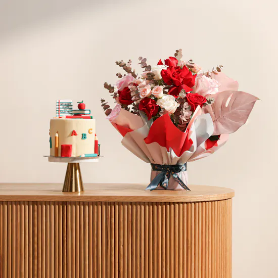Floward Back to School Cake | Cheerful Flowers