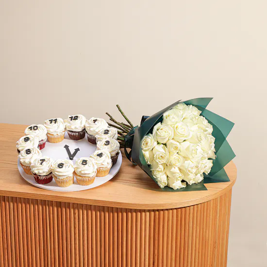 Floward New Year Cupcakes | Enchanting Flower Bouquet