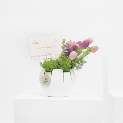 Delicate Tulips & Altanfeethi Gift Card