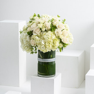 Classic White | 35 Flower
