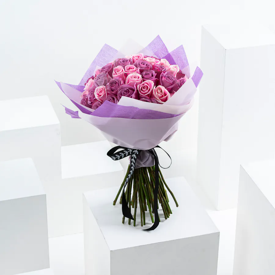 Violet Bouquet | 50 Roses 2