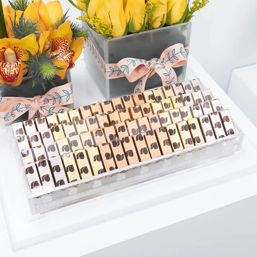 Abucci Chocolate | Yellow Blooms  2