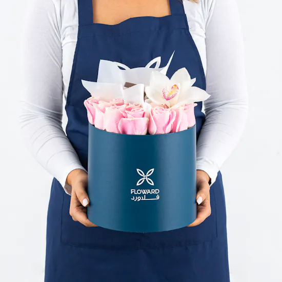 Chocolates & Vendela Roses | Blue Box