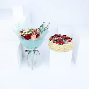 Heritage Cake & Flowers