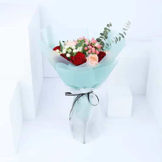 Heritage Cake & Flowers