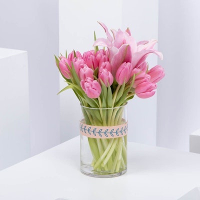 Rosy Petals | Glass Vase 