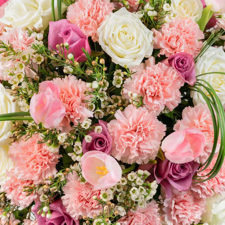 Tender Roses | Glass Vase 2