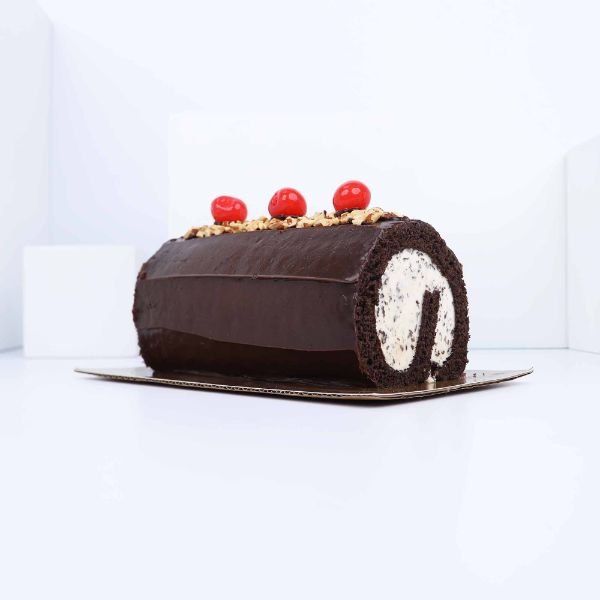 Baskin-Robbins - All in one Lotus Biscoff ice cream roll cake. Heavenly,  right? 😍 Treat yourself to a slice (or two!) of the most gourmet, fun, and  delicious treat ever. Soft cake