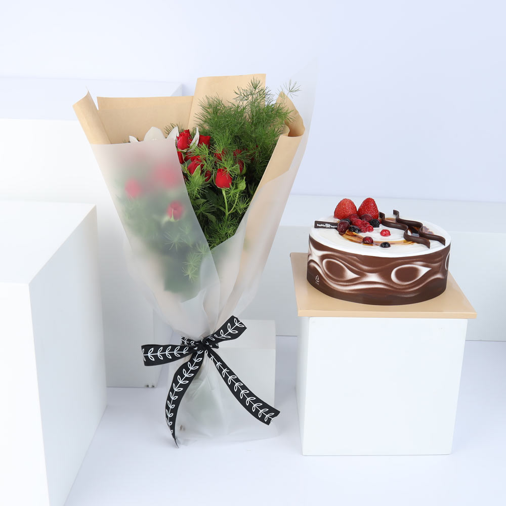 Baskin Robins Praline Swirl Cake | Flowers