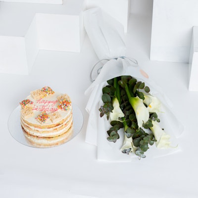 White velvet Party Cake