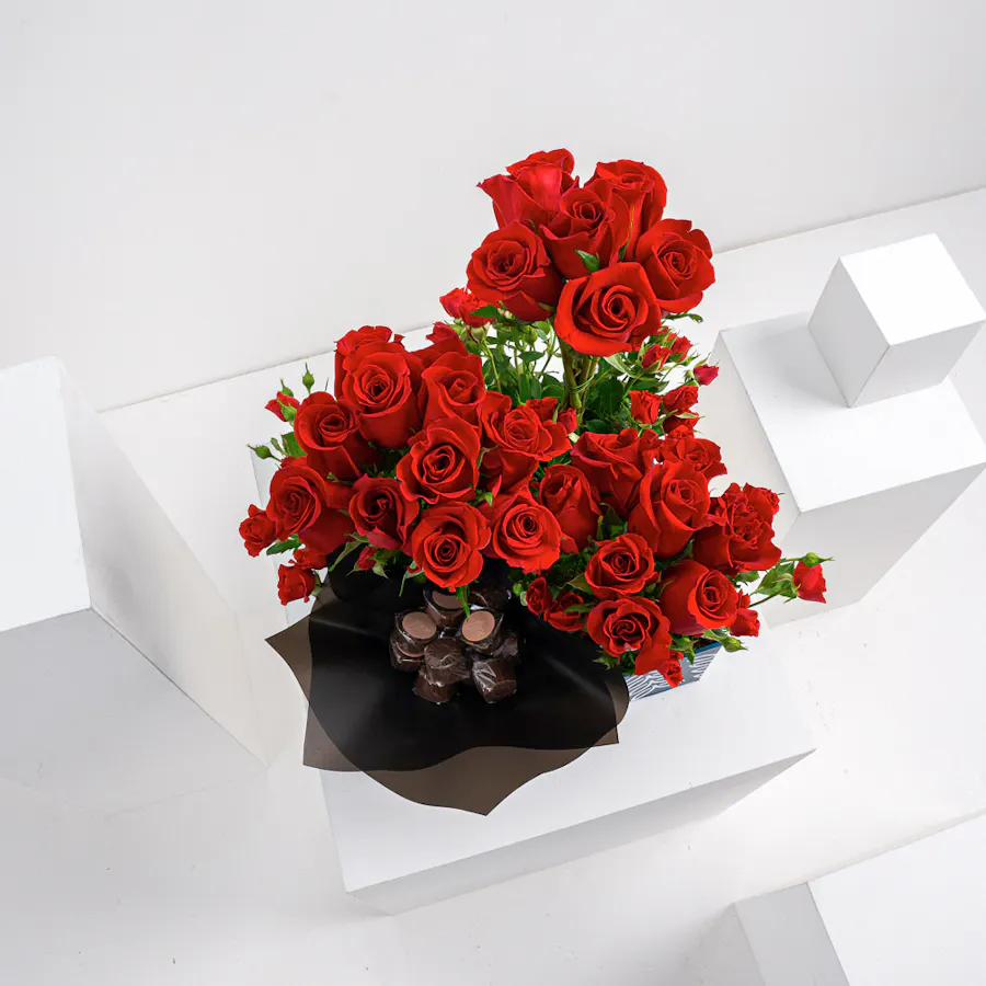 Creative Red | Roses & Chocolate 4