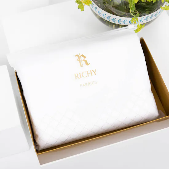 Richy White Thobe | Delicate Blooms