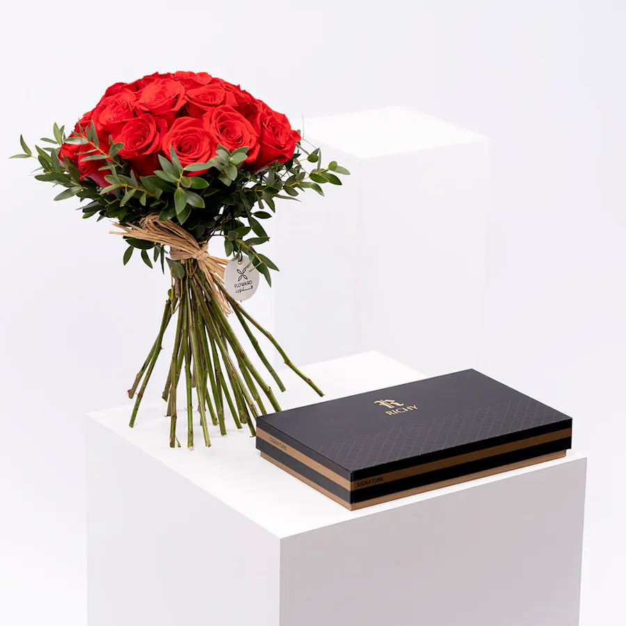 Richy Red Shemmagh | Red Roses 1