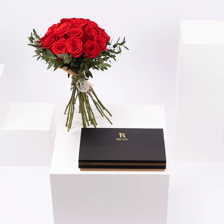 Richy Red Shemmagh | Red Roses 2