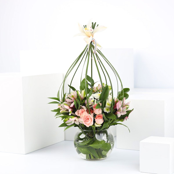 Birdhouse Vase 16 Flowers Floward Bahrain