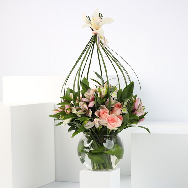 Birdhouse Vase 16 Flowers Floward Bahrain