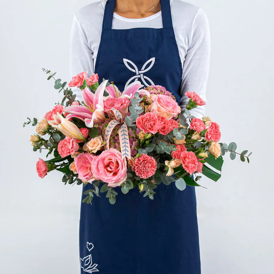 Pink Tray Bouquet 4