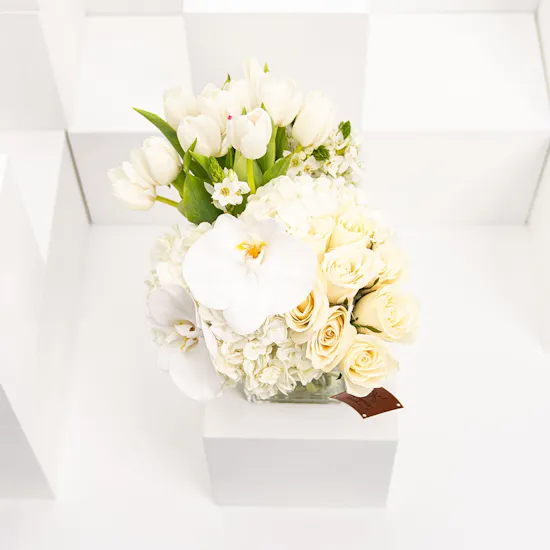 Purity Vase | 41 Flowers