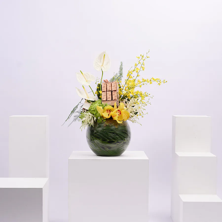 Levo Chocolates | Charming Petals 1