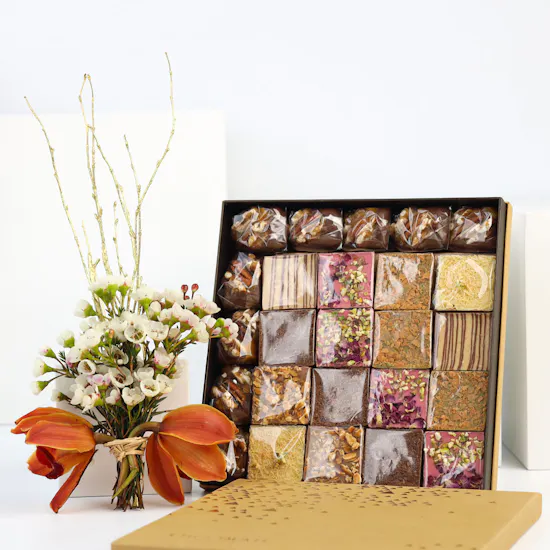 Creolate Karat Chocolates Box | Flowers