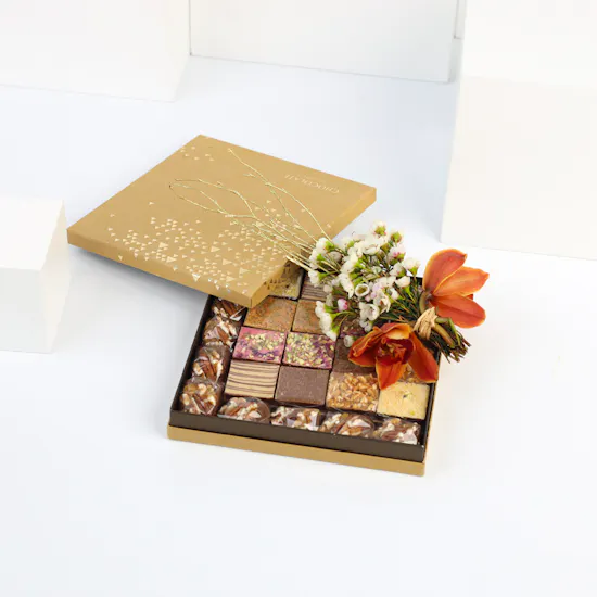 Creolate Karat Chocolates Box | Flowers