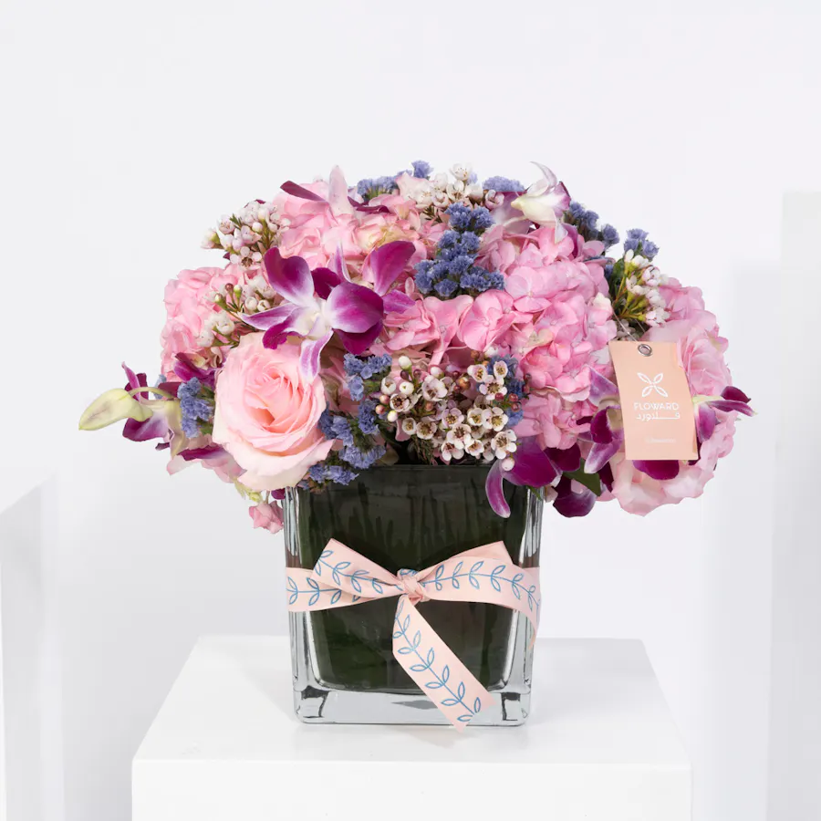 Pink Theme | Square Vase 4