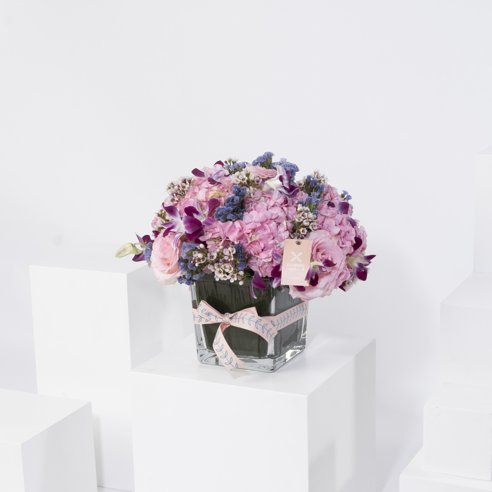 الغيمة الوردية | مزهرية مربعة